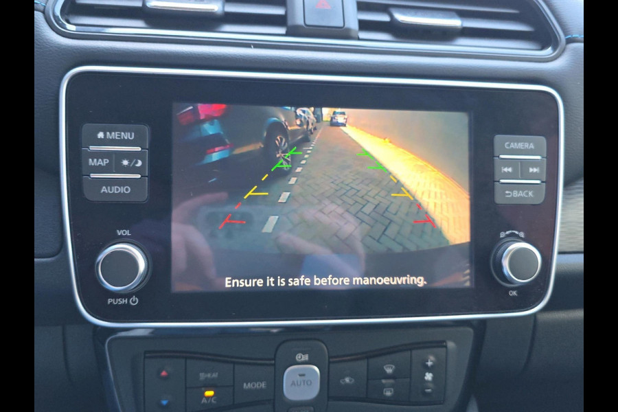 Nissan Leaf Acenta 40 kWh | Automaat | Adaptive Cruisecontrol | Achteruitrijcamera | Navigatie | 270 KM WLTP |