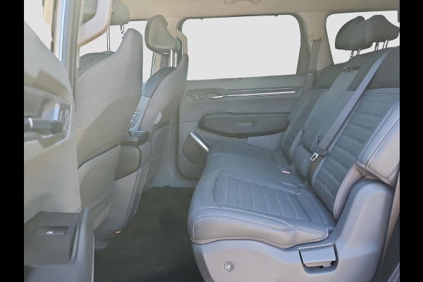 Kia EV9 Plus Advanced AWD 99.8 kWh | Pano | Meridian | Stoelverwarming & Verkoeling | Stoelmassage | Leder | 7-zits | V2L |