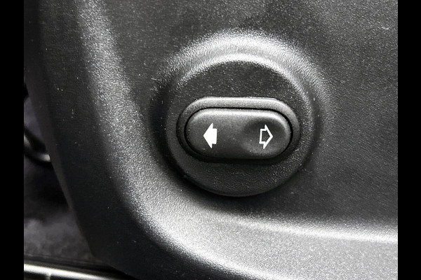 Jaguar I-PACE EV320 HSE 90 kWh(NL-auto, Goed OnderH, Trekhaak, Panorama, Carplay, StoelV, Climate Con, Etc)