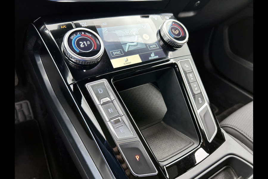 Jaguar I-PACE EV320 HSE 90 kWh(NL-auto, Goed OnderH, Trekhaak, Panorama, Carplay, StoelV, Climate Con, Etc)