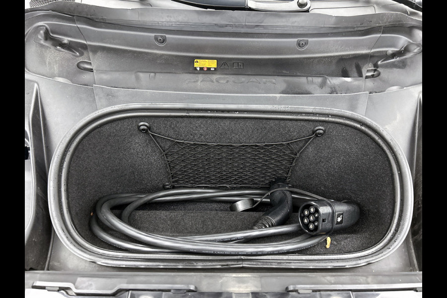 Jaguar I-PACE EV320 HSE 90 kWh(NL-auto, Goed OnderH, Trekhaak, Panorama, Carplay, StoelV, Climate Con, Etc)