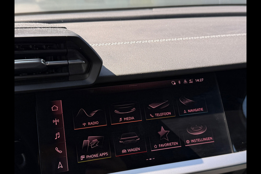 Audi A3 Sportback 35 TFSI S-LINE Matrix|Sportstoelen|Camera|Dealer Onderhouden