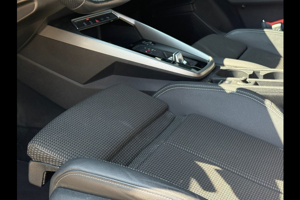 Audi A3 Sportback 35 TFSI S-LINE Matrix|Sportstoelen|Camera|Dealer Onderhouden