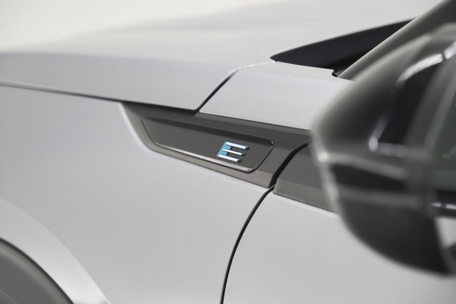 Peugeot e-2008 EV GT 50 kWh | 3 Fase | 360 Camera | Adaptieve Cruise Control | Dodehoekdetectie