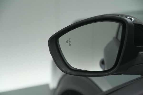 Peugeot e-2008 EV GT 50 kWh | 3 Fase | 360 Camera | Adaptieve Cruise Control | Dodehoekdetectie