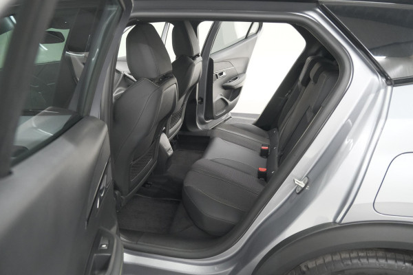 Peugeot e-2008 EV GT 50 kWh | 3 Fase | 360 Camera | Adaptieve Cruise Control | Dodehoekdetectie