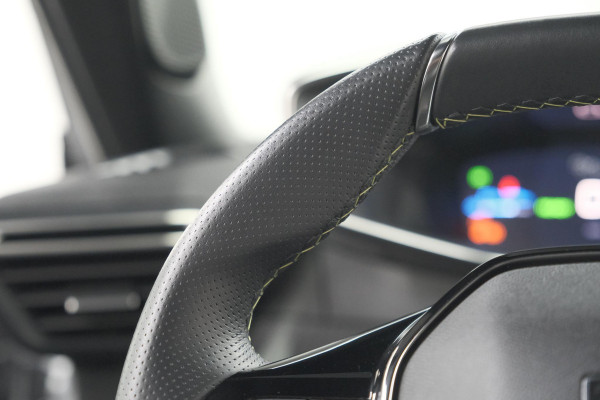 Peugeot e-2008 EV GT 50 kWh | 3 Fase | 360 Camera | Adaptieve Cruise Control | Dodehoekdetectie