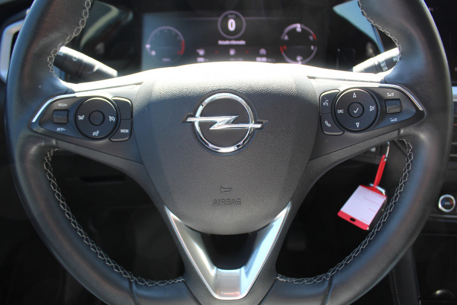 Opel Grandland 1.2 Turbo GS Line Zeer nette, sportieve en luxe hoogzitter, slechts 49.000km ! Autm. airco dual, camera, half leder, navigatie, telefoonvoorb, Apple carplay/Android auto, lane- en side assist, cruise control, metallic lak, LM wielen etc.