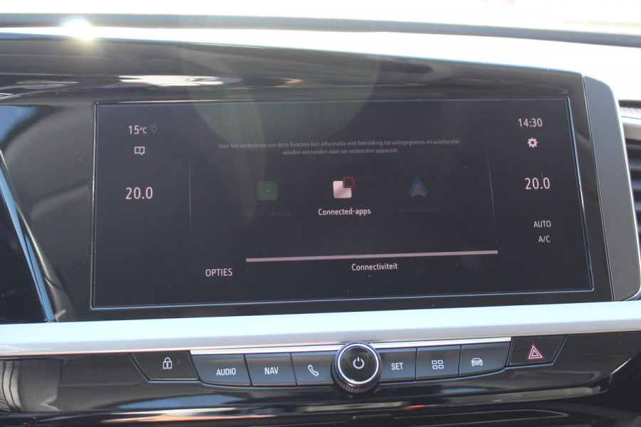 Opel Grandland 1.2 Turbo GS Line Zeer nette, sportieve en luxe hoogzitter, slechts 49.000km ! Autm. airco dual, camera, half leder, navigatie, telefoonvoorb, Apple carplay/Android auto, lane- en side assist, cruise control, metallic lak, LM wielen etc.