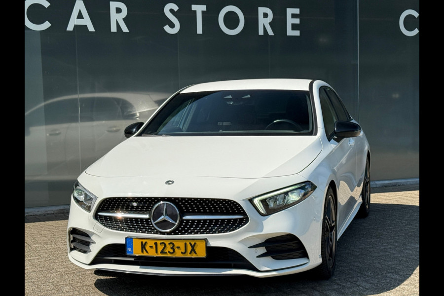 Mercedes-Benz A-Klasse 180 AMG Night Navi|Sfeer|Stoelverwarming|Dealer Onderhouden