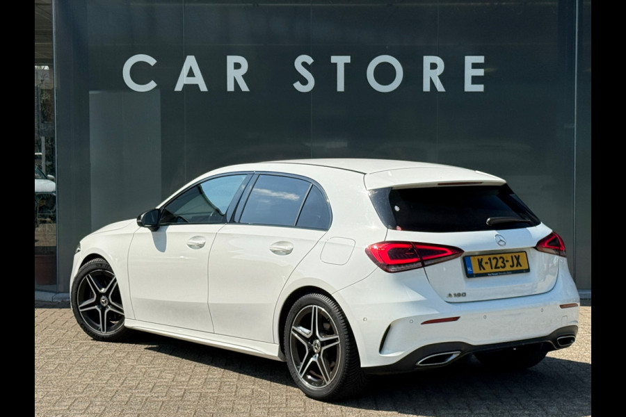 Mercedes-Benz A-Klasse 180 AMG Night Navi|Sfeer|Stoelverwarming|Dealer Onderhouden