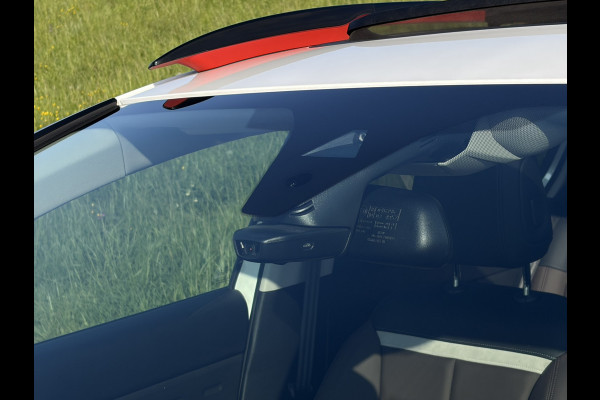 Citroën C5 Aircross 1.6 PureTech Shine Leder | Massagestoelen met Memory | Blind Spot | PDC V&A | Camera | Grip Control