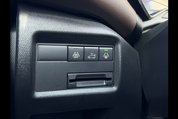 Citroën C5 Aircross 1.6 PureTech Shine Leder | Massagestoelen met Memory | Blind Spot | PDC V&A | Camera | Grip Control