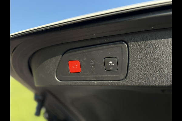 Citroën C5 Aircross 1.6 PureTech Shine Leder | Massagestoelen met Memory | Blind Spot | PDC V&A | Camera | Grip Control