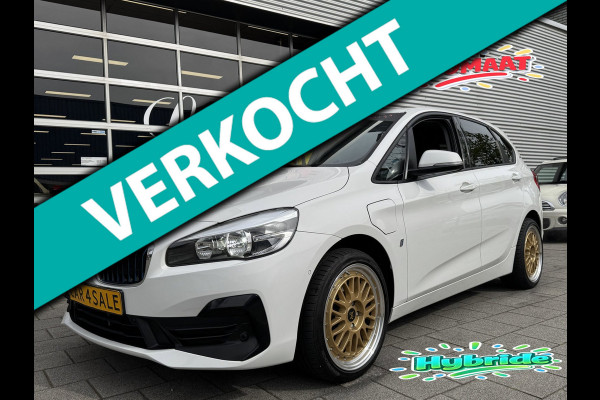 BMW 2 Serie Active Tourer 225xe iPerformance eDrive Hybride - AUTOMAAT I Panorama dak I Navigatie I Airco I PDC I Sport velgen