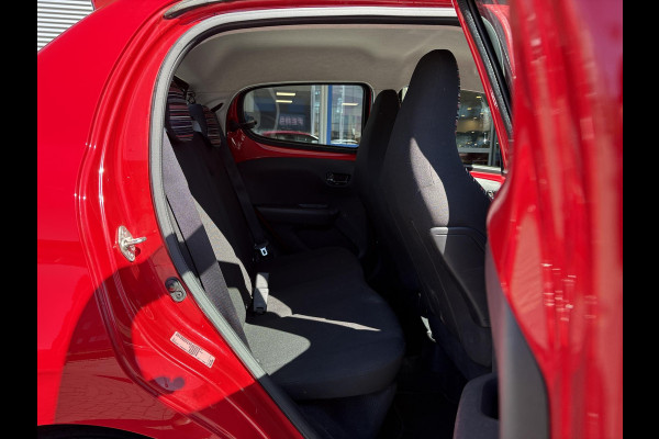 Citroën C1 1.0 VTi Shine 44.500 KM | Carplay | Achteruitrijcamera | L.M. Velgen | Airco