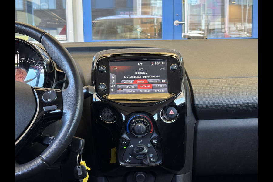 Citroën C1 1.0 VTi Shine 44.500 KM | Carplay | Achteruitrijcamera | L.M. Velgen | Airco