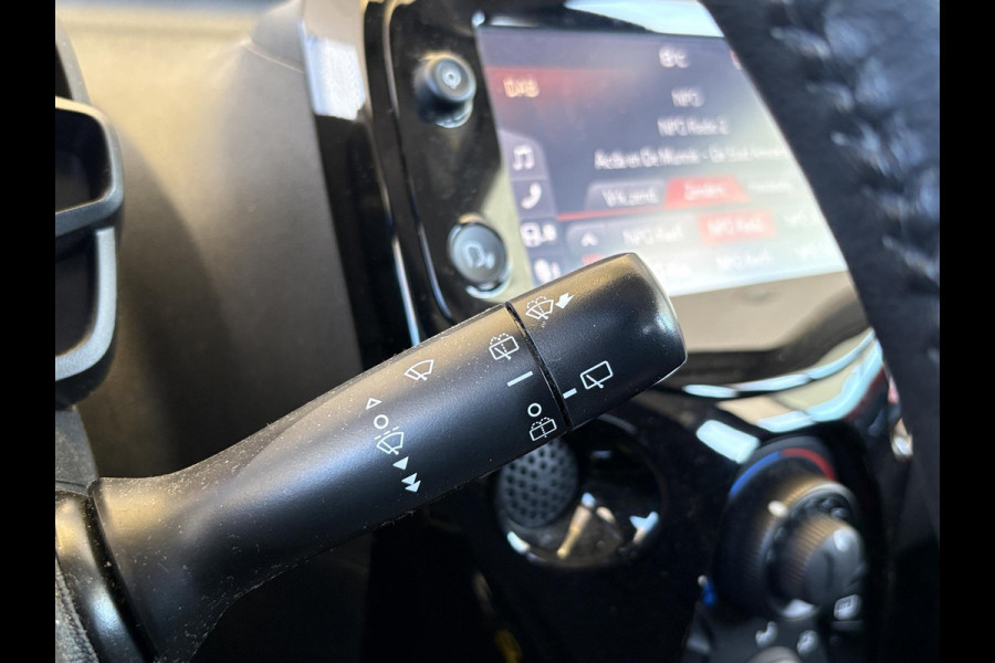 Citroën C1 1.0 VTi Shine 44.500 KM | Carplay | Achteruitrijcamera | L.M. Velgen | Airco