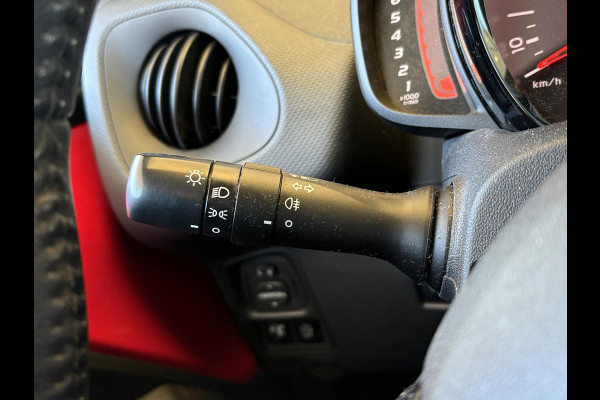 Citroën C1 1.0 VTi Shine 44.500 KM | Carplay | Achteruitrijcamera | L.M. Velgen | Airco