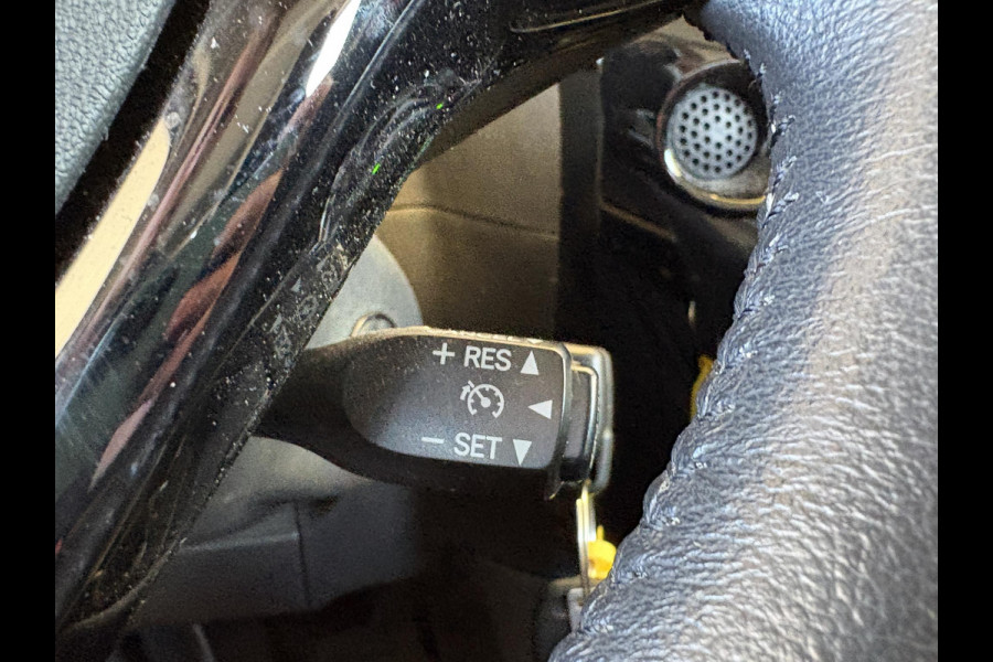 Citroën C1 1.0 VTi Shine 44.500 KM | Carplay | Achteruitrijcamera | L.M. Velgen | Airco