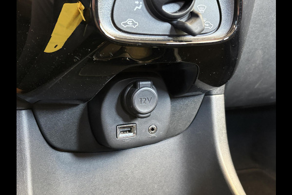 Citroën C1 1.0 VTi Shine 44.500 KM | Carplay | Achteruitrijcamera | L.M. Velgen | Airco