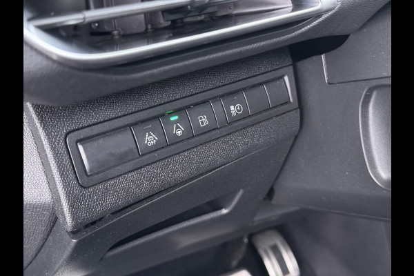 Peugeot 3008 1.6 HYbrid 225 GT Pack Business VAN: 27.900,- VOOR: 24.877,- UW WKVOORDEEL: 3.023,- | PANO | BLACK PACK | CAMERA | CRUISE CONTROL ADAPTIEF DODE HOEK SENSOR | ELEK. ACHTERKLEP | STOELVERWARMING| FOCAL AUDIO|