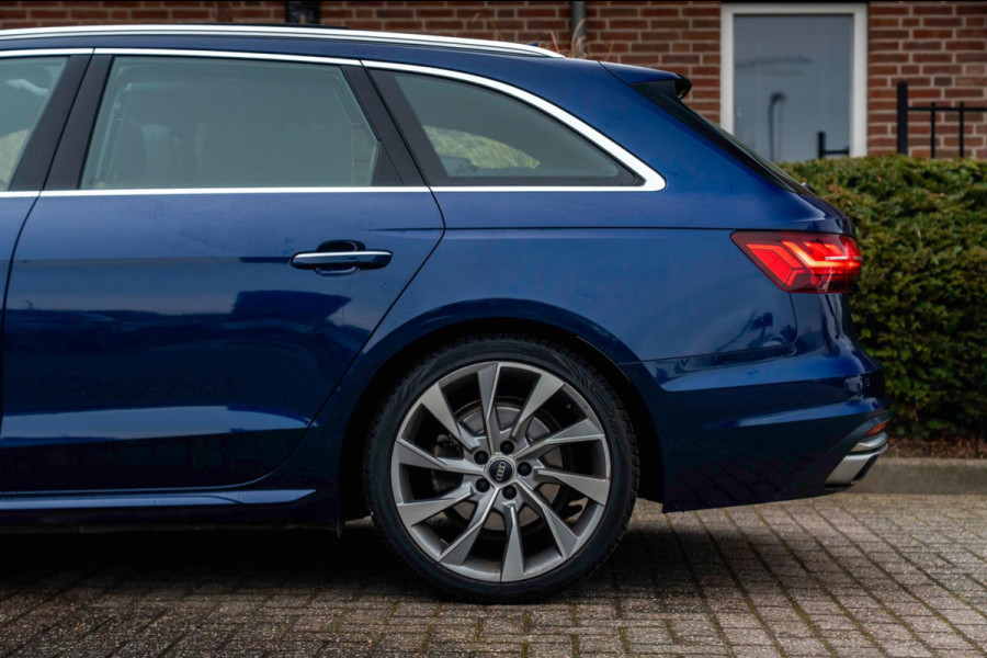 Audi A4 Avant 35 TFSI Advanced 150 PK Pano Leder Elek. Trekhaak Virtual 19''