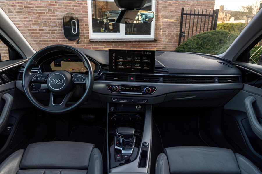 Audi A4 Avant 35 TFSI Advanced 150 PK Pano Leder Elek. Trekhaak Virtual 19''