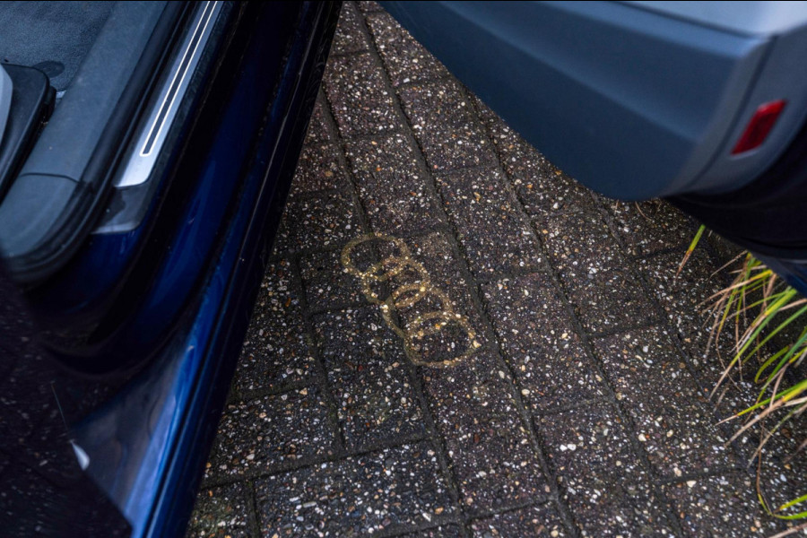 Audi A4 Avant 35 TFSI Advanced 150 PK Pano Leder Elek. Trekhaak Virtual 19''