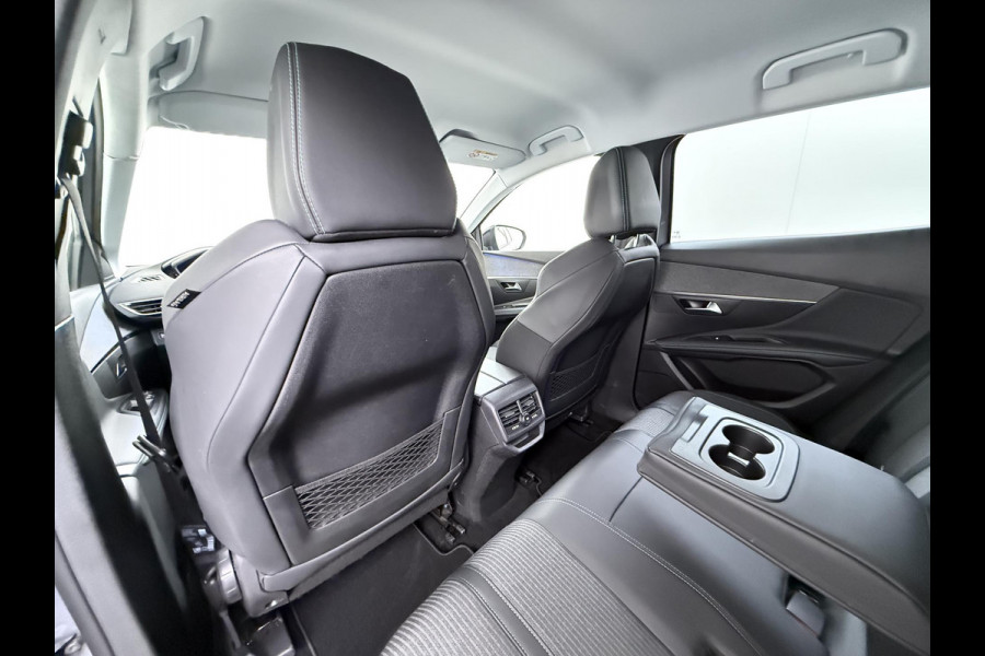 Peugeot 3008 1.6 HYbrid 225 Allure Pack Business |PHEV PLUG-IN HYBRIDE | RIJKLAAR! | ONDERHOUD GEHAD BIJ BINNENKOMST | DODEHOEKSENSOR | ACHTERUITRIJCAMERA | STANDKACHEL | INCL. 12 MND BOVAG GARANTIE