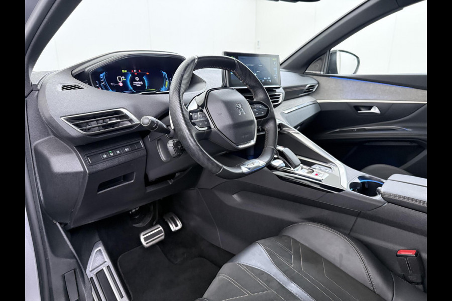 Peugeot 3008 1.6 HYbrid 225 GT |PHEV | BLACK OPTIC| FOCAL AUDIO| STOELVERWARMING| CAMERA VOOR+ ACHTER| ADAPTIVE CRUISE CONTROL| DODE HOEK SENSOR| ELEK. ACHTERKLEP| STANDKACHEL