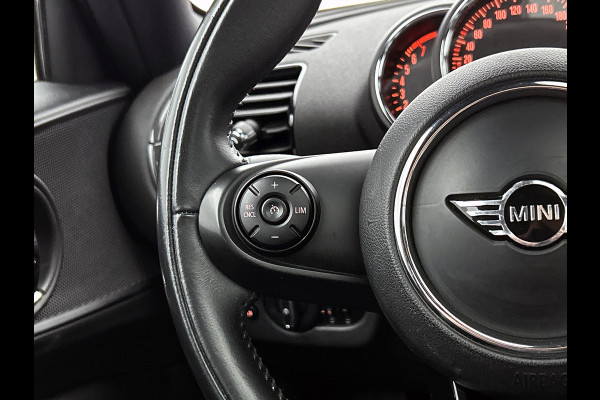 MINI Clubman 1.5 One Business Edition / Airco-ecc / Navigatie / Panorama schuifdak / Leder / Cruise-ctr. / Apk 10-2026