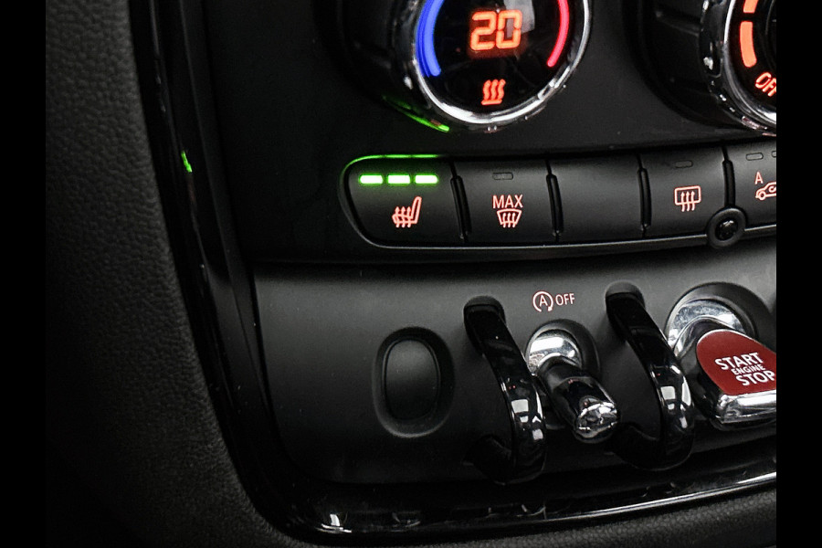 MINI Clubman 1.5 One Business Edition / Airco-ecc / Navigatie / Panorama schuifdak / Leder / Cruise-ctr. / Apk 10-2026