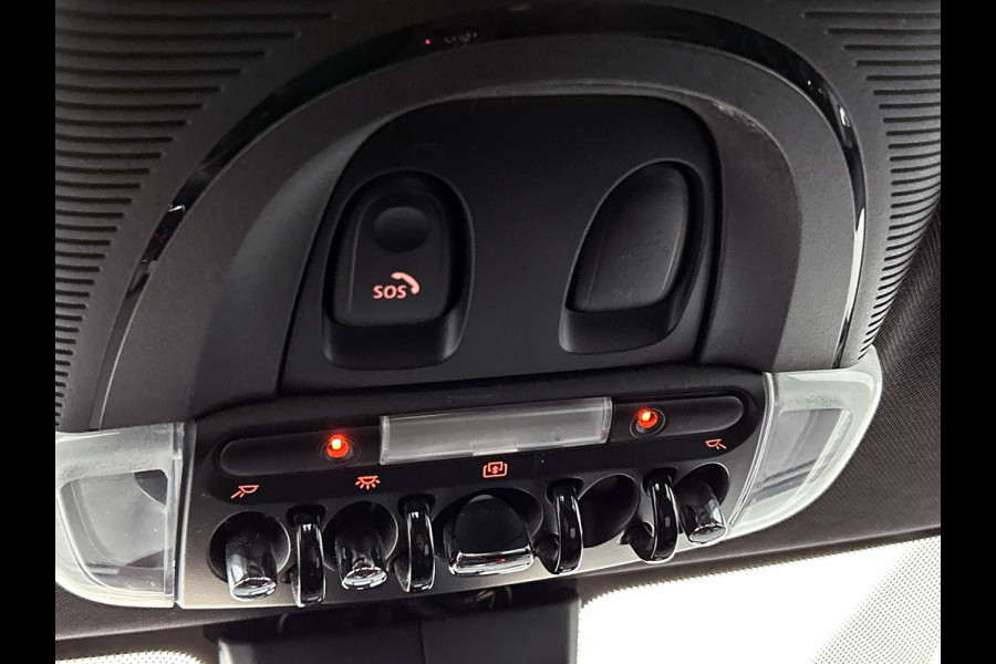 MINI Clubman 1.5 One Business Edition / Airco-ecc / Navigatie / Panorama schuifdak / Leder / Cruise-ctr. / Apk 10-2026