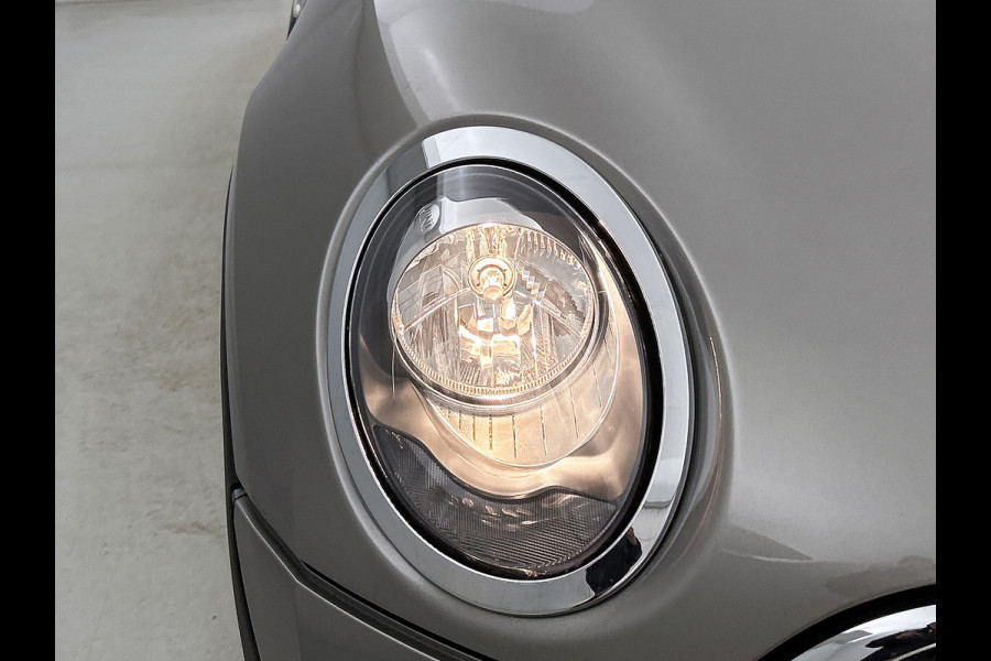 MINI Clubman 1.5 One Business Edition / Airco-ecc / Navigatie / Panorama schuifdak / Leder / Cruise-ctr. / Apk 10-2026
