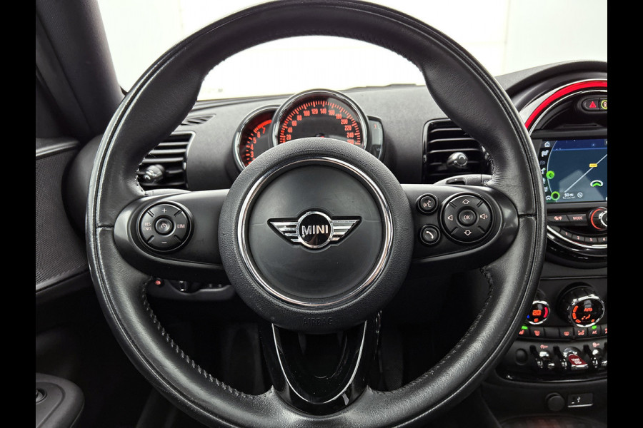 MINI Clubman 1.5 One Business Edition / Airco-ecc / Navigatie / Panorama schuifdak / Leder / Cruise-ctr. / Apk 10-2026