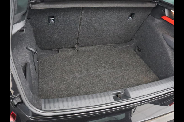 Škoda Kamiq 1.0 TSI Sport | Automaat | Camera | Carplay | Virtual Cockpit | Sportstoelen | Climate control | Full LED | Cruise control | Getint glas | Bluetooth