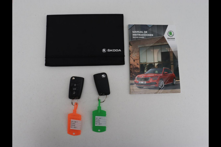 Škoda Kamiq 1.0 TSI Sport | Automaat | Camera | Carplay | Virtual Cockpit | Sportstoelen | Climate control | Full LED | Cruise control | Getint glas | Bluetooth