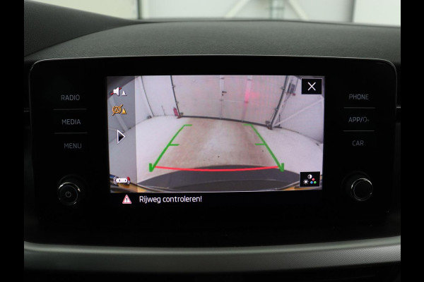 Škoda Kamiq 1.0 TSI Sport | Automaat | Camera | Carplay | Virtual Cockpit | Sportstoelen | Climate control | Full LED | Cruise control | Getint glas | Bluetooth