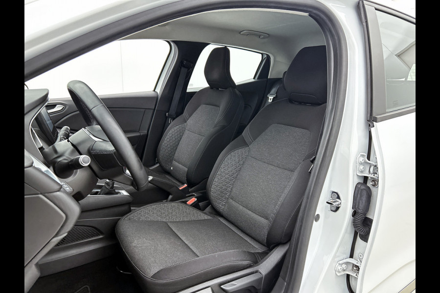 Renault Clio 1.0 TCe Zen / 6 Versn. / 5Drs. / Pdc./ Airco / Navigatie / Radio multimedia / Apk 04-2027