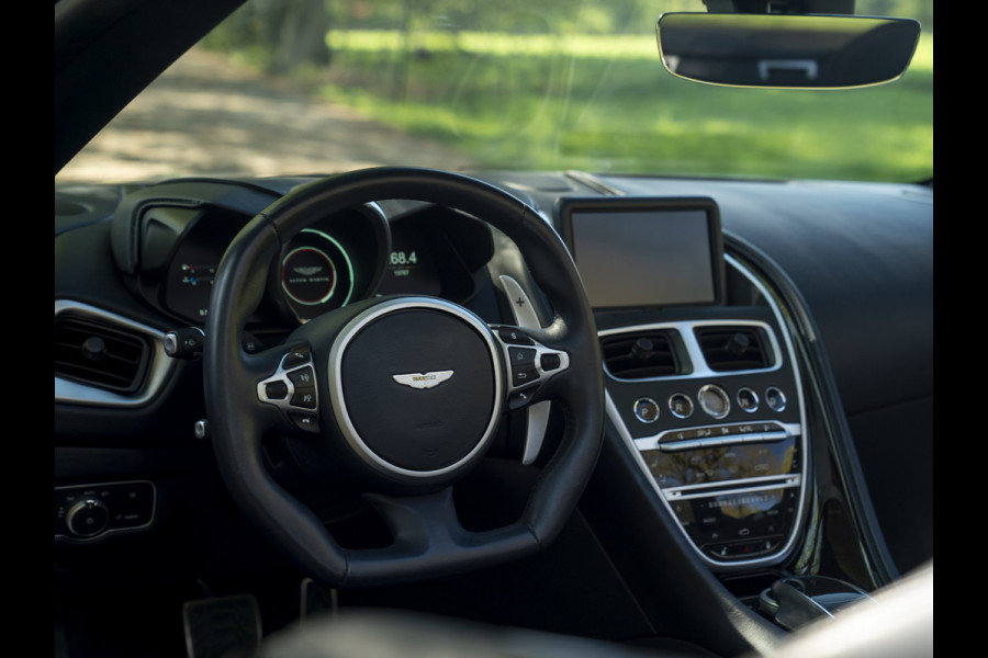 Aston Martin DBS Volante 5.2 V12 Superleggera | Carbon Pack | Sports Plus Seats