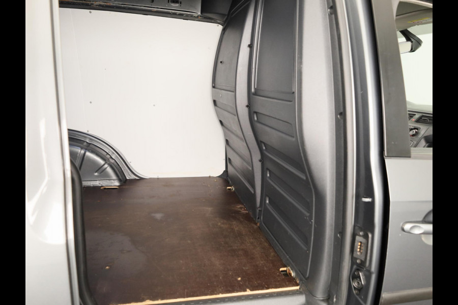 Volkswagen Caddy 2.0 TDI L1H1 BMT Trendline 102PK DSG | Navigatie | Parkeersensoren | Meegespoten bumpers | Multifunctioneel stuurwiel