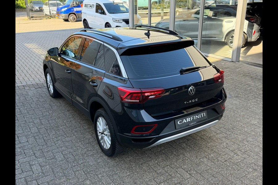 Volkswagen T-Roc 1.5 TSI Life 150 Pk | Navi-Carplay | Clima | Camera | Cruise | 16".