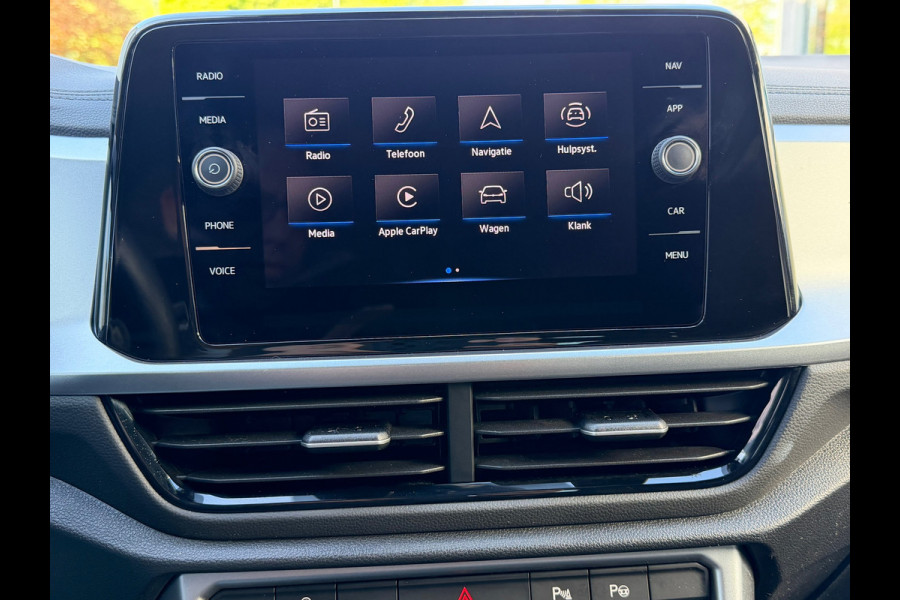 Volkswagen T-Roc 1.5 TSI Life 150 Pk | Navi-Carplay | Clima | Camera | Cruise | 16".