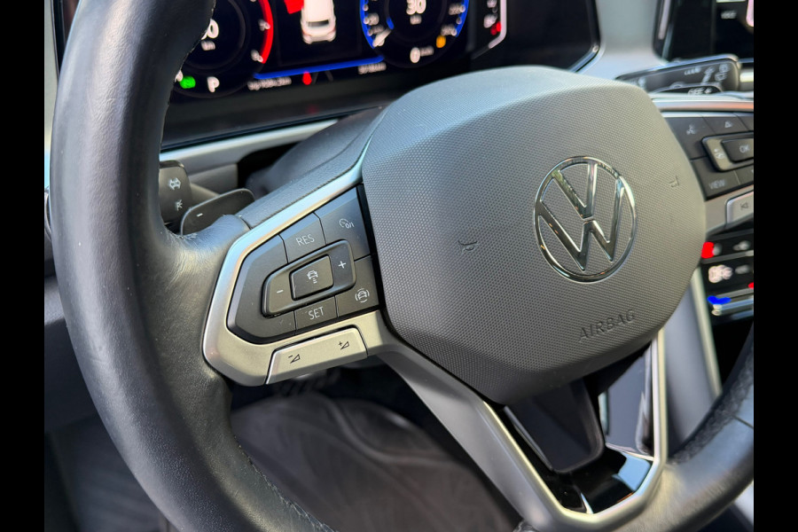 Volkswagen T-Roc 1.5 TSI Life 150 Pk | Navi-Carplay | Clima | Camera | Cruise | 16".