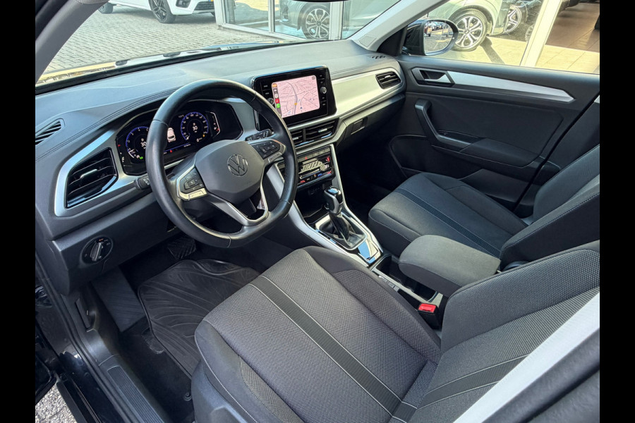 Volkswagen T-Roc 1.5 TSI Life 150 Pk | Navi-Carplay | Clima | Camera | Cruise | 16".