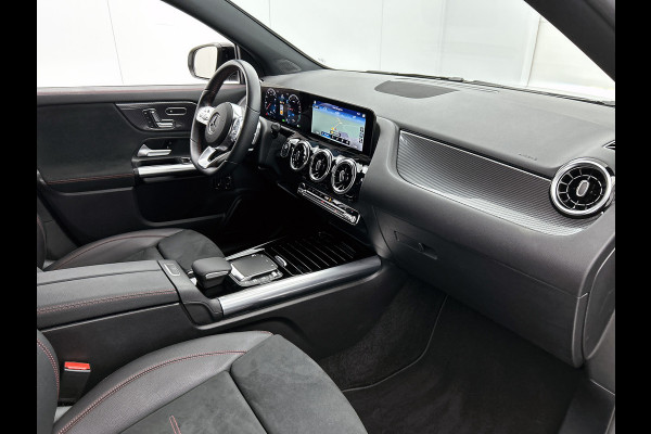 Mercedes-Benz GLA 250 e AMG Plug-In Hybride AMG Line | Night Pakket | Ledkoplampen | Parkeerpakket met 360°-camera | Distronic | Memory voorstoelen. Inclusief 24 maanden MB Certified garantie voor Europa.