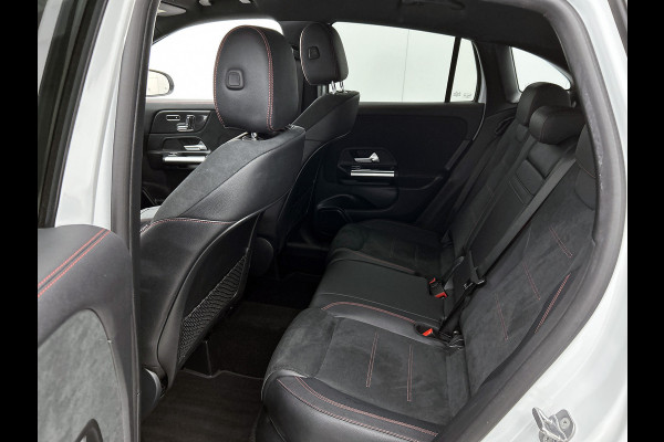 Mercedes-Benz GLA 250 e AMG Plug-In Hybride AMG Line | Night Pakket | Ledkoplampen | Parkeerpakket met 360°-camera | Distronic | Memory voorstoelen. Inclusief 24 maanden MB Certified garantie voor Europa.