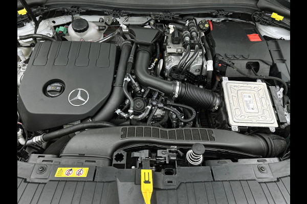 Mercedes-Benz GLA 250 e AMG Plug-In Hybride AMG Line | Night Pakket | Ledkoplampen | Parkeerpakket met 360°-camera | Distronic | Memory voorstoelen. Inclusief 24 maanden MB Certified garantie voor Europa.