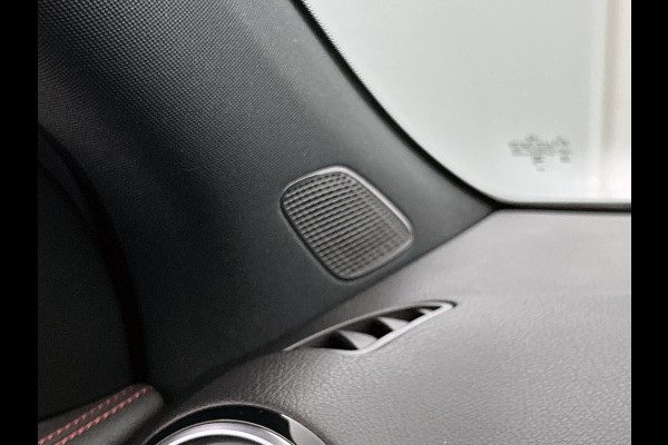 Mercedes-Benz GLA 250 e AMG Plug-In Hybride AMG Line | Night Pakket | Ledkoplampen | Parkeerpakket met 360°-camera | Distronic | Memory voorstoelen. Inclusief 24 maanden MB Certified garantie voor Europa.